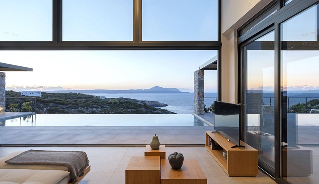 Vraskos Villa with stunning views in Chania