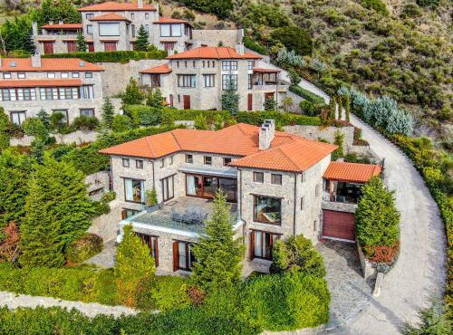 Winterfell Estate in Arachova