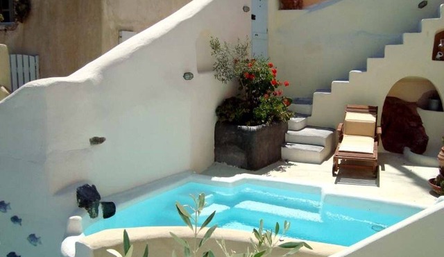 Wonderful Santorini Villa | 2 bedrooms | Villa Volcano | Emporeio | Outdoor.