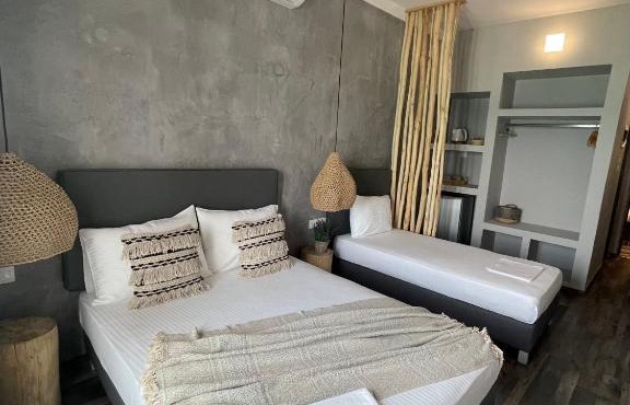 Xenios Hotel in Pefkochori