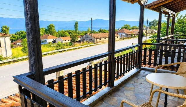 Zidoron House - Peaceful Retreat at Lake Kerkini in Mandraki