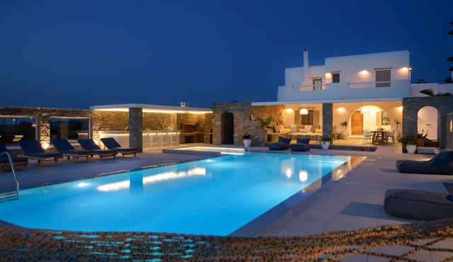 Zoe & Zen Villa Paros