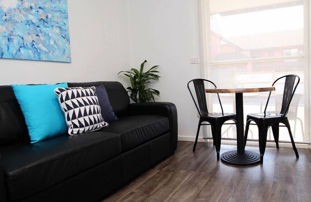 1 Bedroom Apartment with Spa Warrnambool
