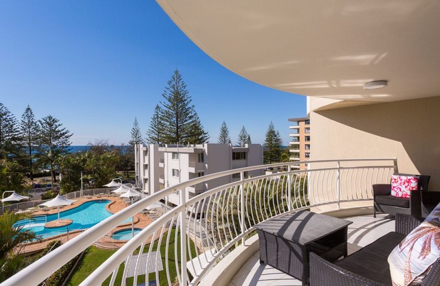 2nd Avenue Beachside Apartments 3A