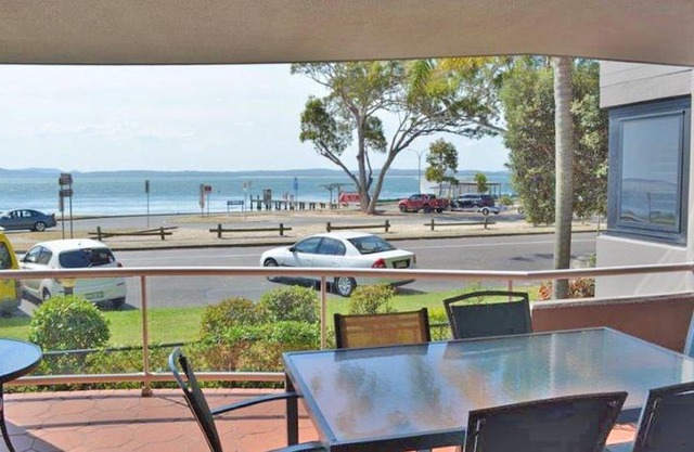 4 'Florentine' 11 Columbia Close - spectacular views and air conditioning