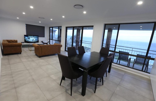 67 South Pacific Crescent - Apartment 1
