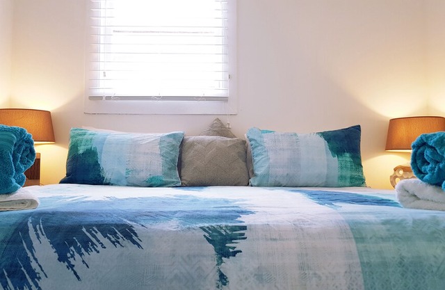 Absolute Beachfront 1BR Getaway Apartment - Private Garden