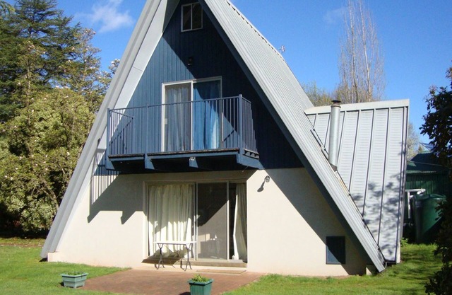 Ageri Holiday House Bright