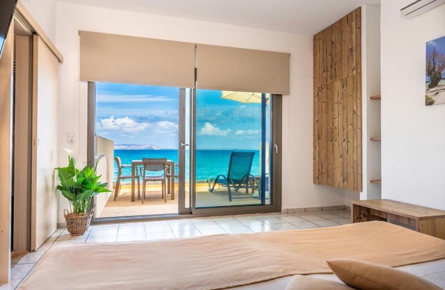 Almare Beach Hotel 