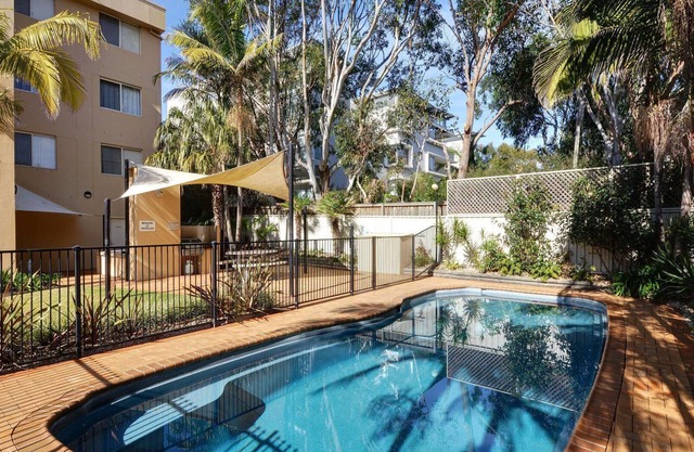 Aquarius Apartment 7