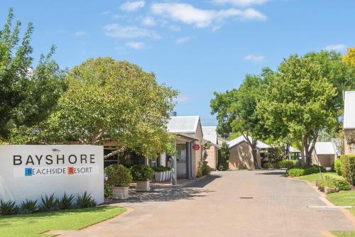 Bayshore Resort 