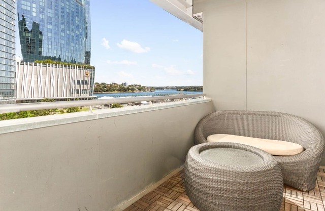 Beautiful 2-Bed Apartment with views of Barangaroo
