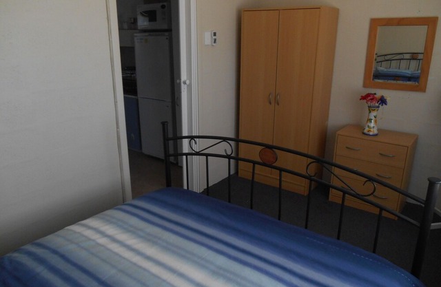 Blue Line Unit 6 Great location! Close to all amenities!
