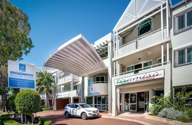Broadwater Resort Como