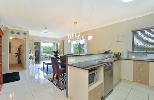 Cairns One 406 - One Bedroom Apartment