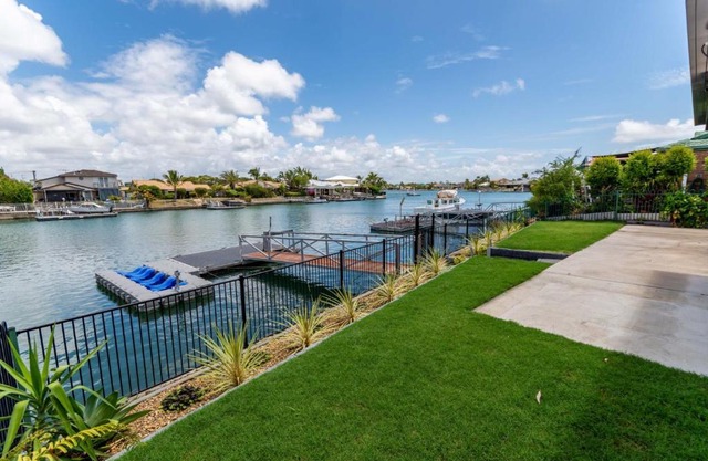 Canal Duplex close to everything you need for a Great Holiday !