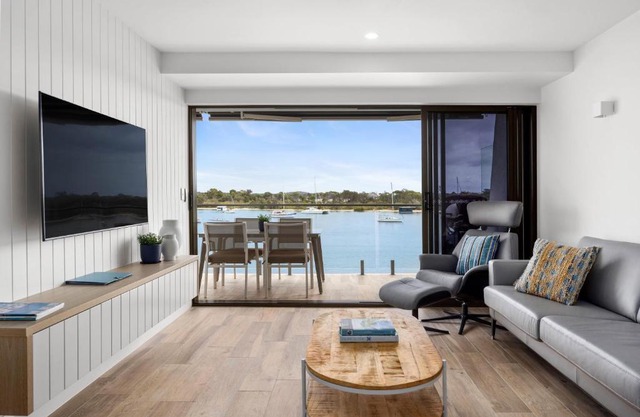 Commodore Apartment 5, Noosa Heads