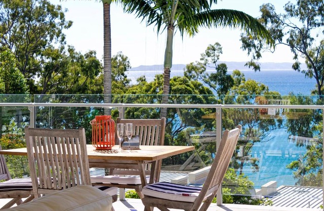 Courtyard Charm, Ocean Views, Little Cove