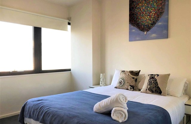 COZY 1BR Apartment + WiFi/Gym/Pool at the Heart of Melbourne