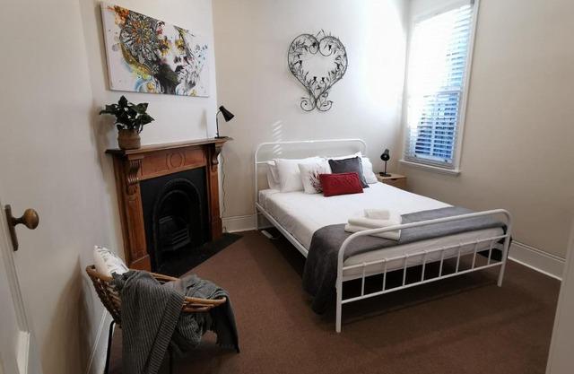 Cute Terrace House Close to the City