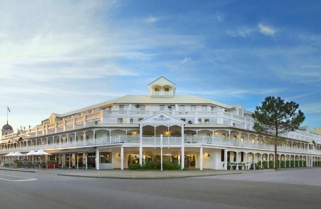 Esplanade Hotel 