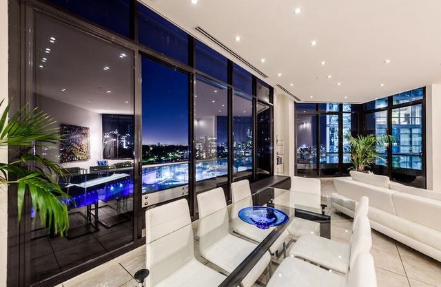 Exclusive Stays - Gallery Penthouse