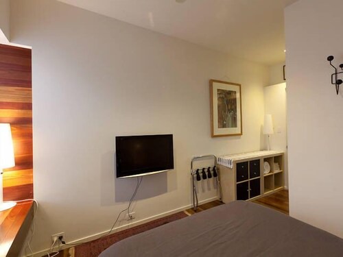 Gorgeous, Private, Erskineville