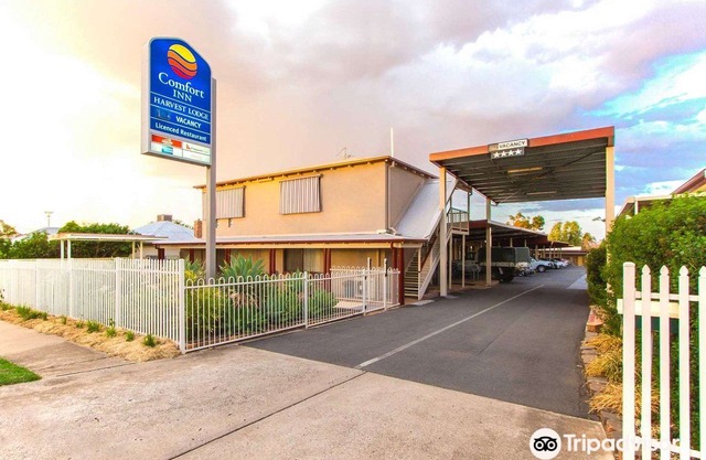 Harvest Lodge Motel