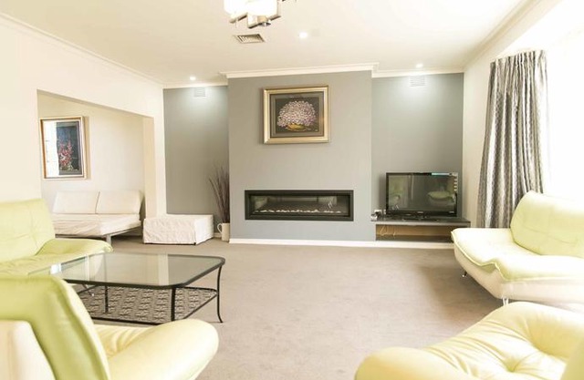 Hawthorn Holiday House