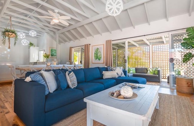 Hume Street 22, Golden Beach