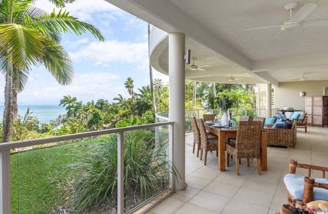 Island Point Villa 2 | Port Douglas