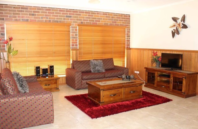Jana Manor Townhouse Swan Hill 