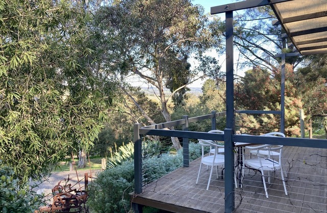 Karawatha Cottages 
