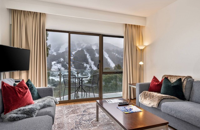 Lantern 18-Balcony Apartment, nestled in the Snowy Mountains.