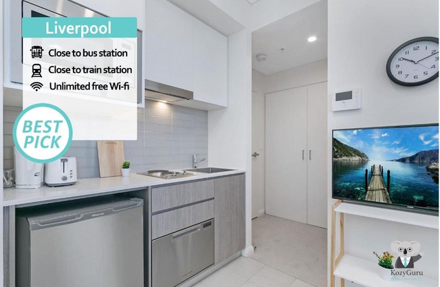 Liverpool Modern 1 Bed Studio with great view B