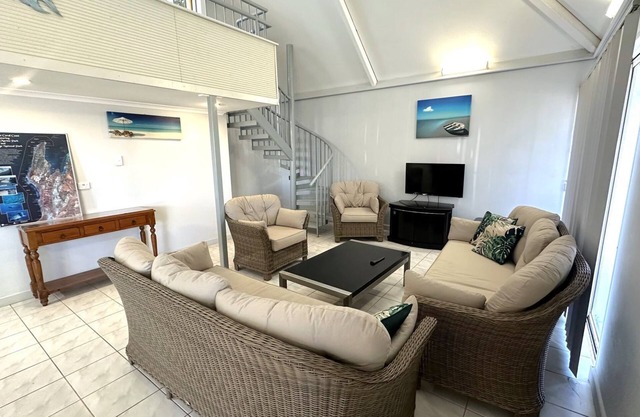 Osprey Holiday Village Unit 108 - Villa with a Pool in the Complex