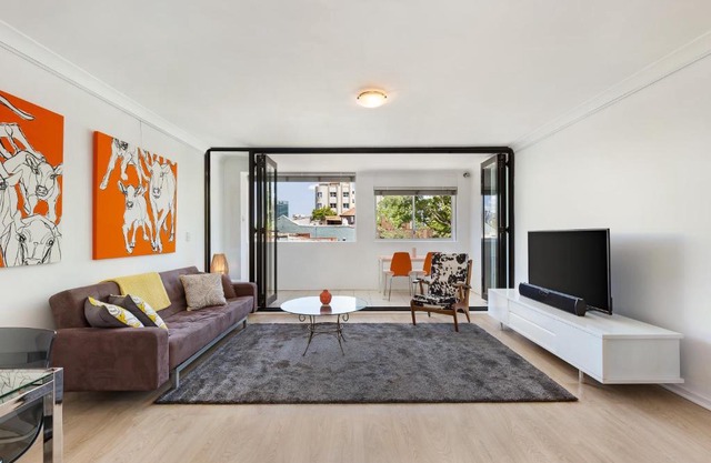 Potts Point Fully Selt-Contained One-Bedroom Apartment (18MAC)
