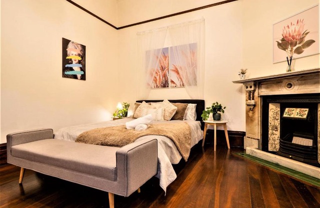 Quiet Private Room In Strathfield 3min to Train Station - ROOM ONLY