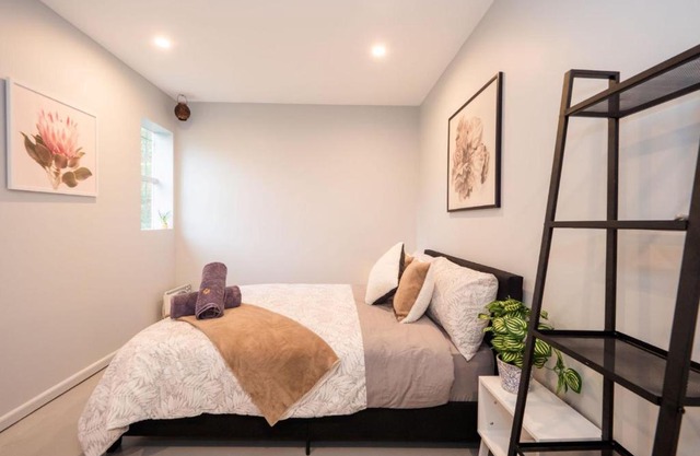 Quiet Private Room In Strathfield 3min to Train Station G4 - ROOM ONLY