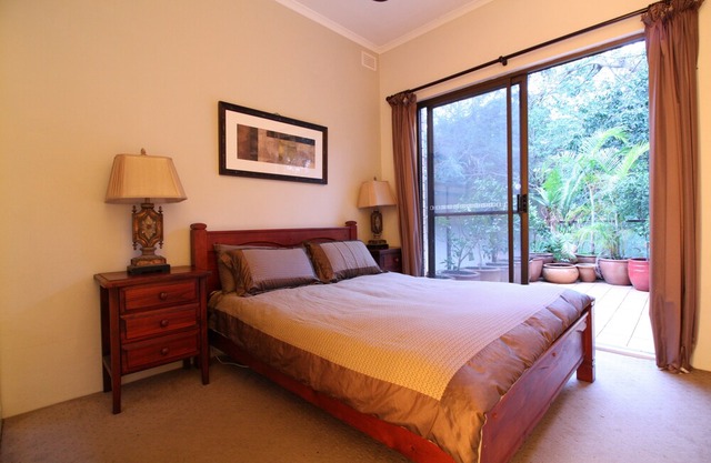 RANDWICK-193SQM-BEACHSIDE-DINNING-SHOPS-TRANSPORT-POOL-SPA-SAUNA-GYM-240SQM YARD