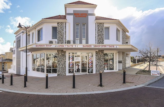 Rose Hotel Clarkson