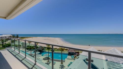 Sea Side 