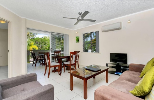 Seascape Holidays At The Queenslander 