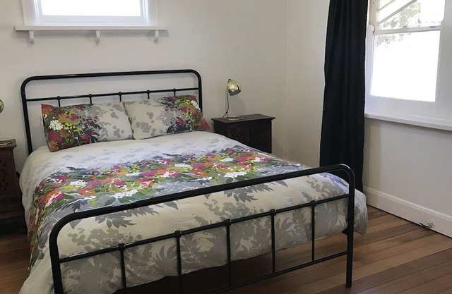 Shepparton House - family & pet friendly