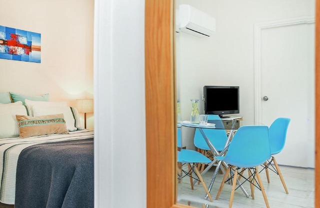 Smugglers Resort-Style Apartments no 9