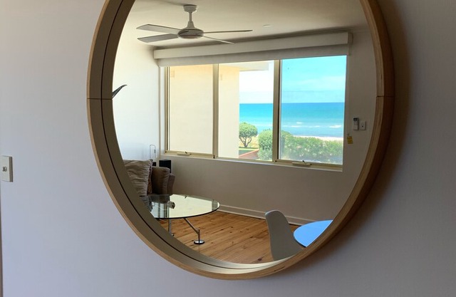 Tennyson Beachfront Unit 3
