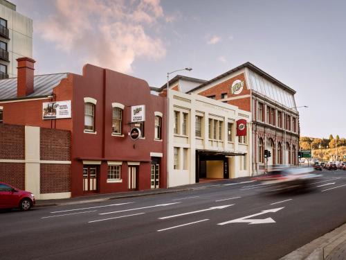The Woolstore Hotel 