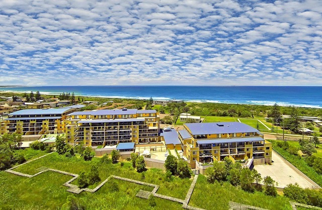 Twin Shores, Unit 113, The Entrance North