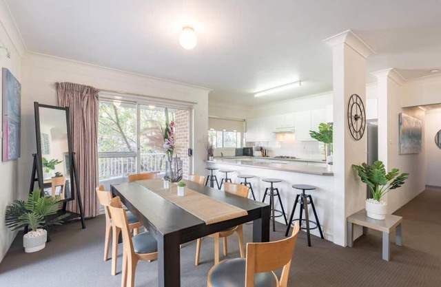 Westmead ModernHome 2bedRM 2Sofabed 2bath Sleeps 8