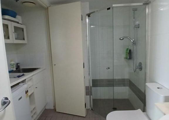 Brisbane Central Business District Hotel | 1 Bed Studio Apartment Near Eagle Street